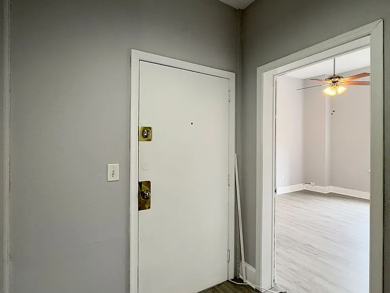 For Rent: Spacious Urban Living at 1322-1324 Eutaw Pl Your Ideal City Dwelling! — Photo 2