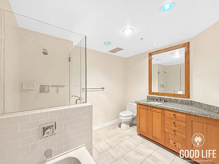 700 W Harbor Dr W #1306 — Photo 20