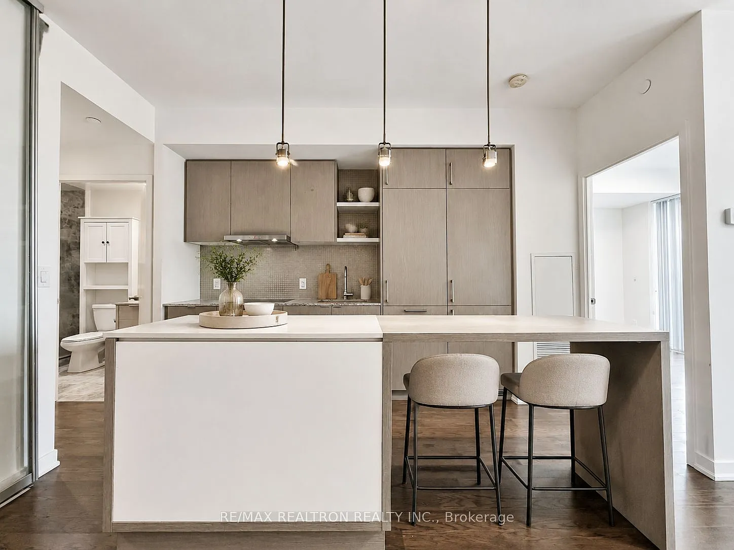 2 bed, $3,500 — Photo 4
