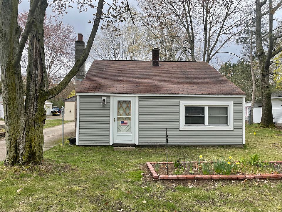 1st image of 100 N Sheridan Dr