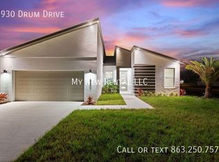 1930 Drum Dr, Poinciana, FL 34759