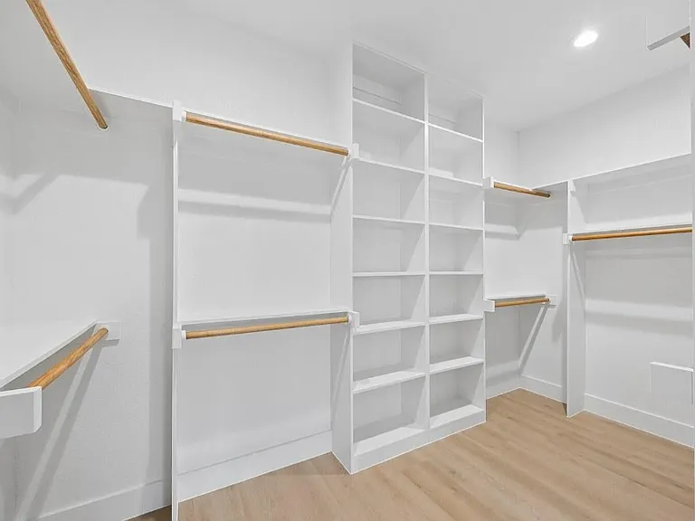 3405 Preston Club Dr — Photo 11