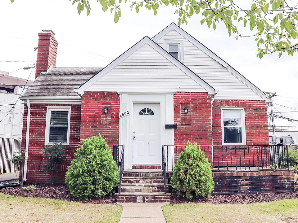 2600 Franklin Rd
