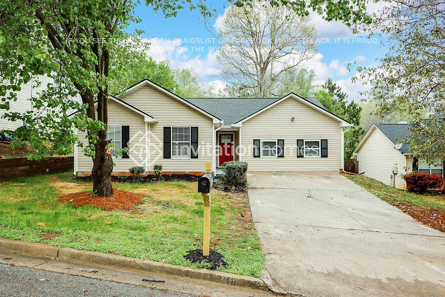 2118 Sugar Creek Close photo 1