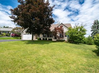 34 Bay Heights Cir, Geneva, NY 14456
