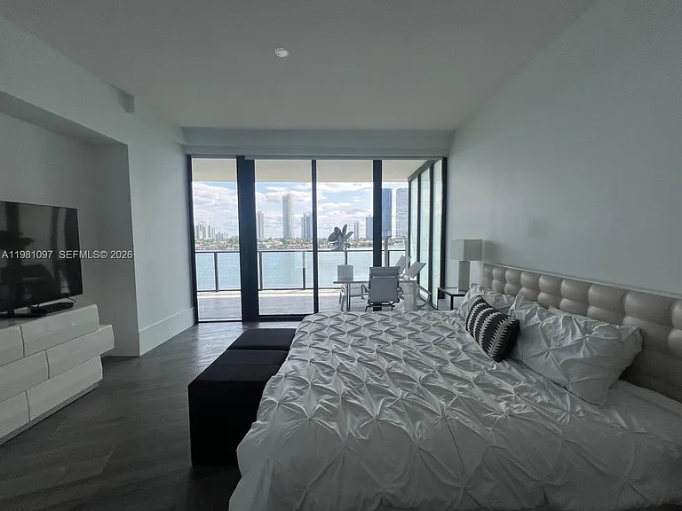 5500 Island Estates Dr #504 — Photo 4