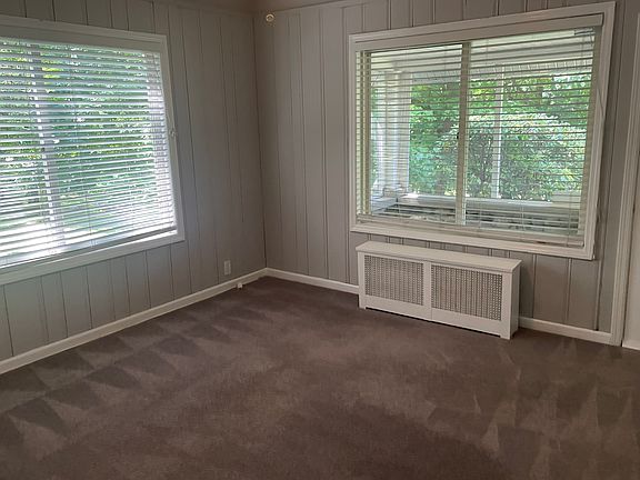 5th image of 606 Wyckoff Ave #A