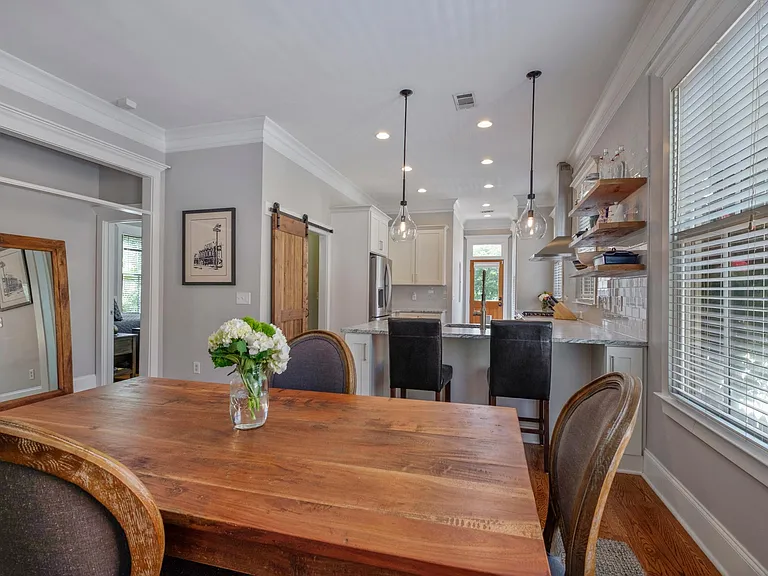 633 Gaskill St SE — Photo 13
