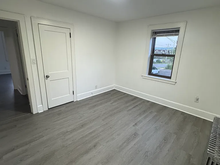 35 Rapallo Ave #3E — Photo 9