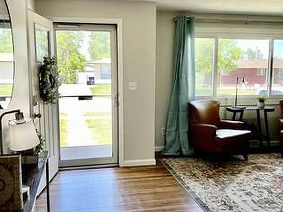 2nd image of 4605 Wentworth Dr