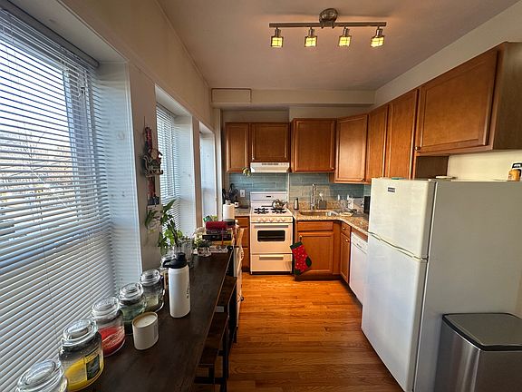 2nd image of 1054 Cambridge St APT 2F
