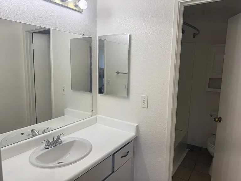 240 Bendorf Dr #9 — Photo 8