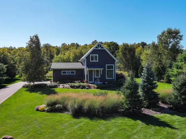10624 E Ora Lee Ln, Suttons Bay, MI 49682