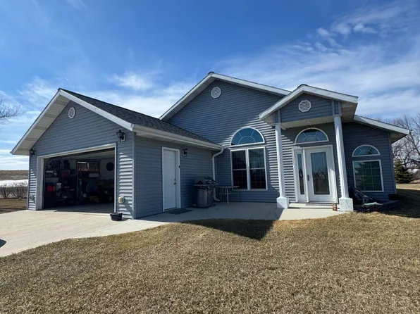 207 Touria Ln, Devils Lake, ND 58301