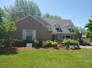 3839 Miller Dr, Glenview, IL