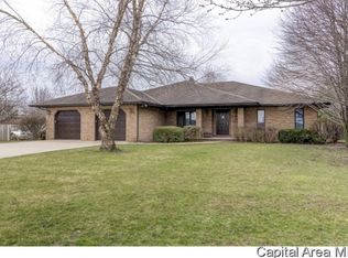 6094 Fulton Rd, New Berlin, IL 62670
