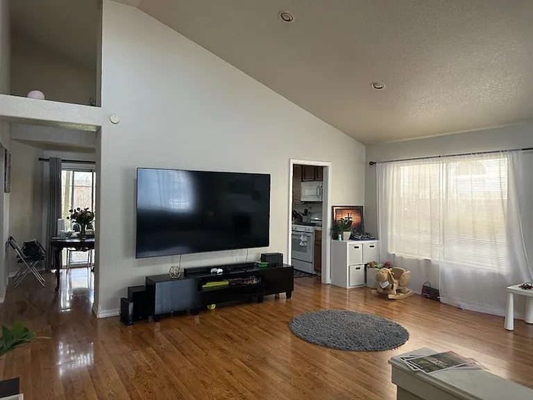 8320 Dalkeith Way — Photo 9