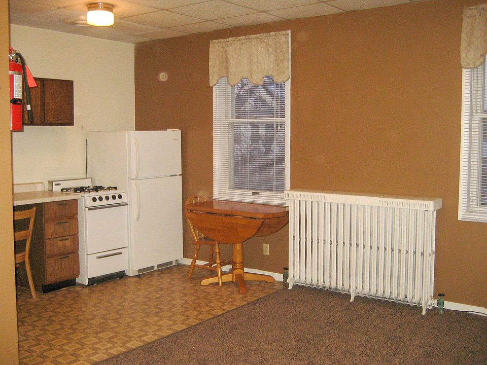 2nd image of 103 W Wabasha St APT 21