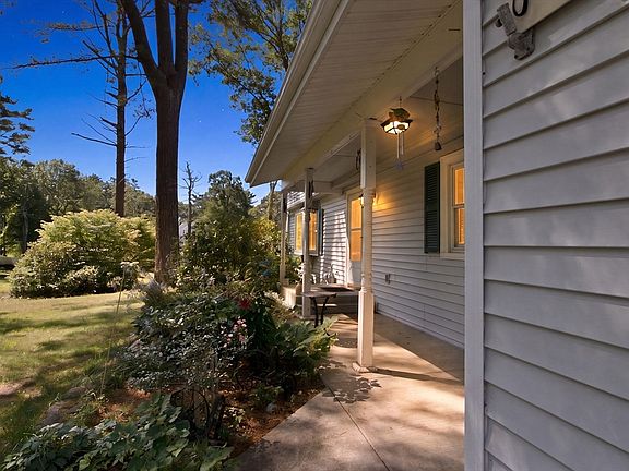 2nd image of 10 Roberta Dr