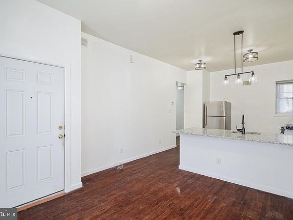 5th image of 305 N 41st St