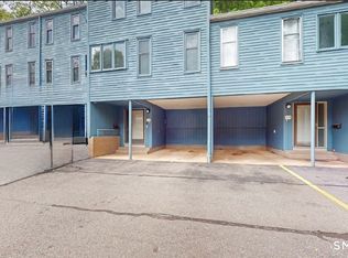 527 Hilliard St #A, Manchester, CT 06042