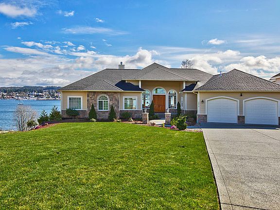 2nd image of 18010 Viking Way NW