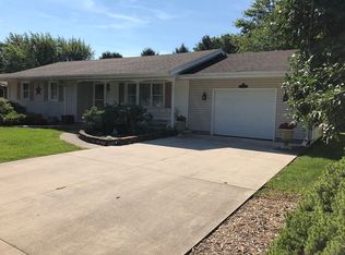 154 Joyce Ave, Pemberville, OH 43450