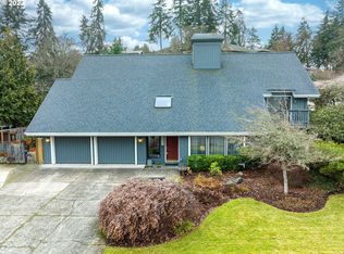2120 Ridgeway Dr, Eugene, OR 97401