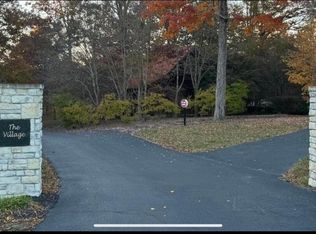 18 The Village Dr, Nancy, KY 42544