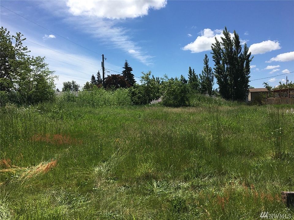 1st image of 132 168th St E