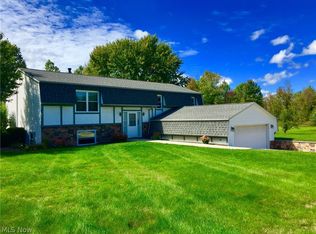 1707 Roxbury Dr, Geneva, OH 44041