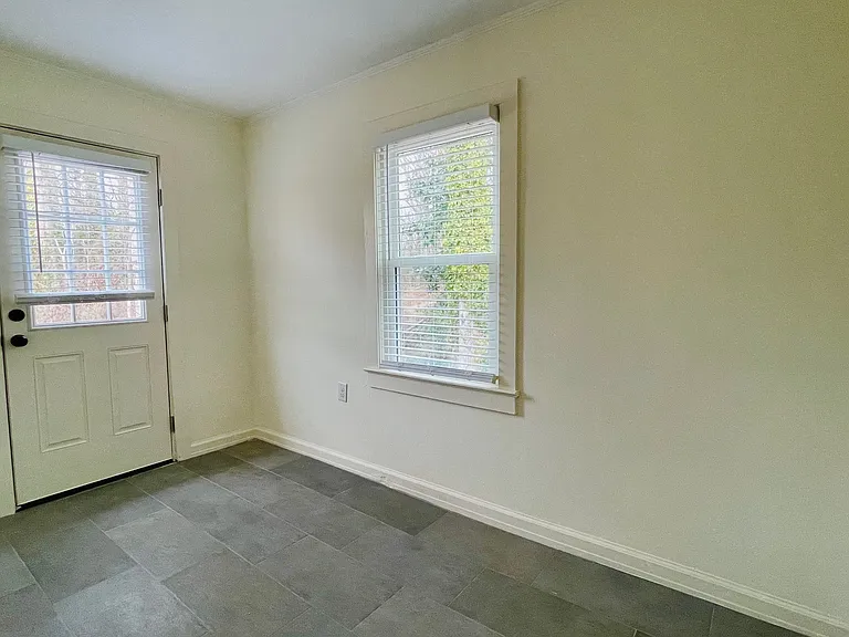 218 Old Piedmont Hwy #B — Photo 12