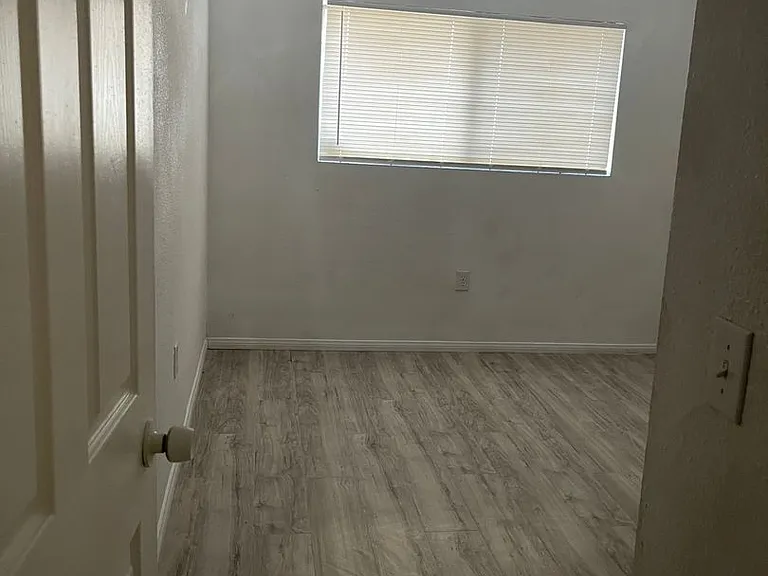 1395 N Pennsylvania Ave — Photo 20