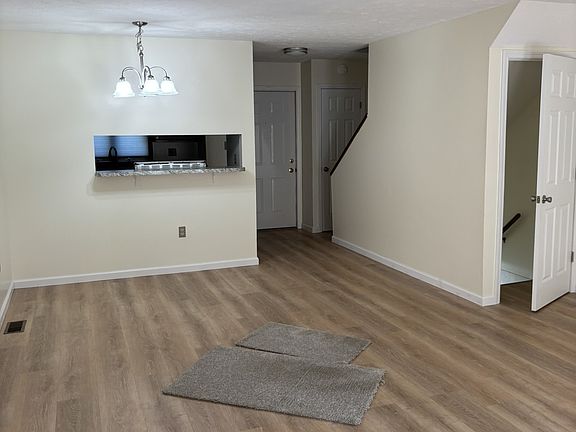 Living Room / Dining Room