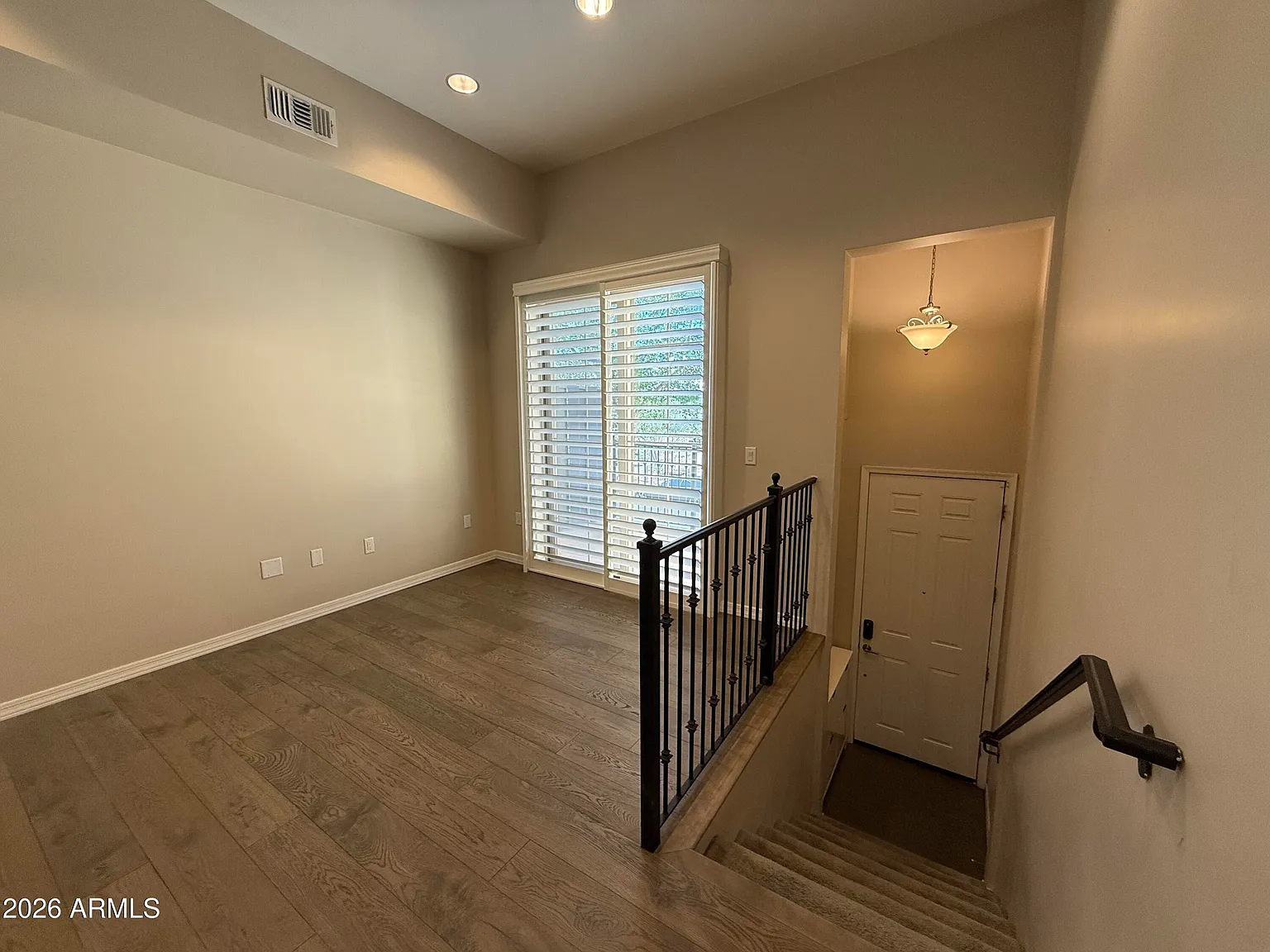 3 bed, 2.5 bath, 1472 sqft, $2,695 — Photo 3