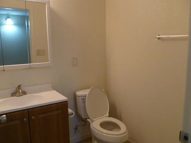 Bell Air Dr — Photo 8