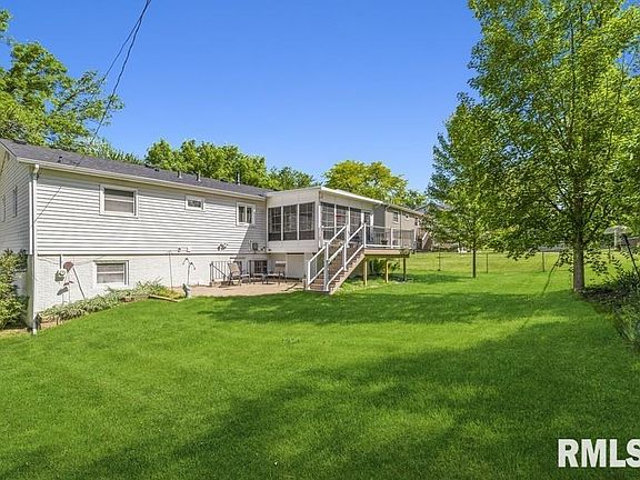 3rd image of 4241 Wittman Dr