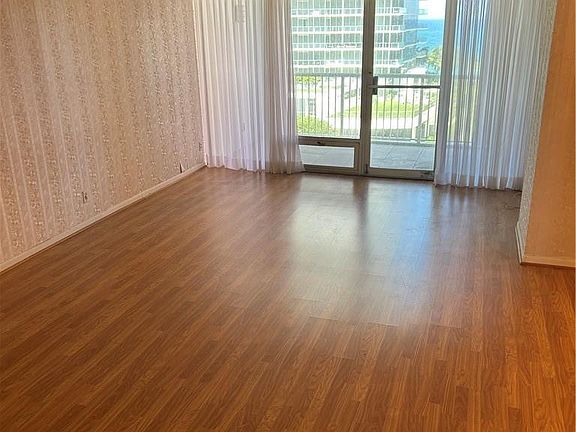 2nd image of 2200 NE 33rd Avenue #9J