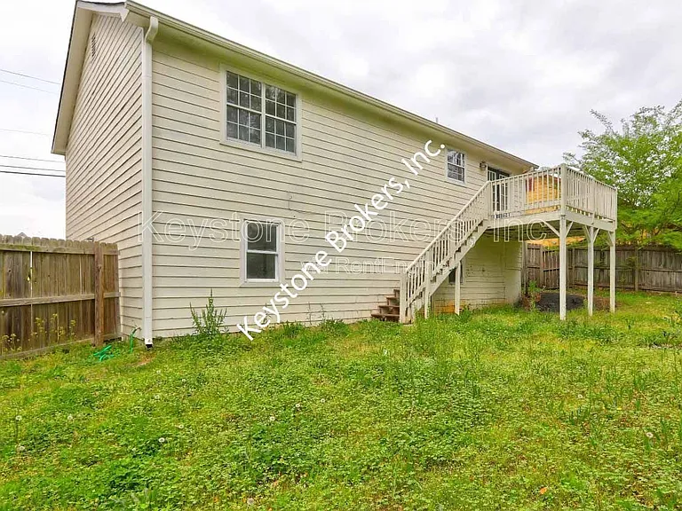 1277 Iron Gate Blvd — Photo 2