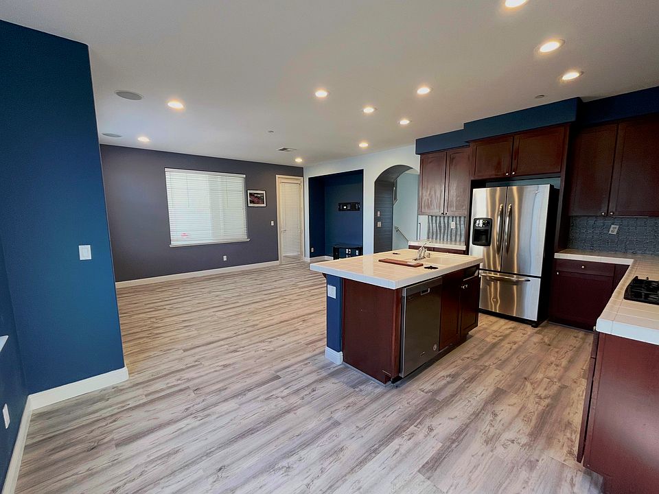 Kitchen & Family room