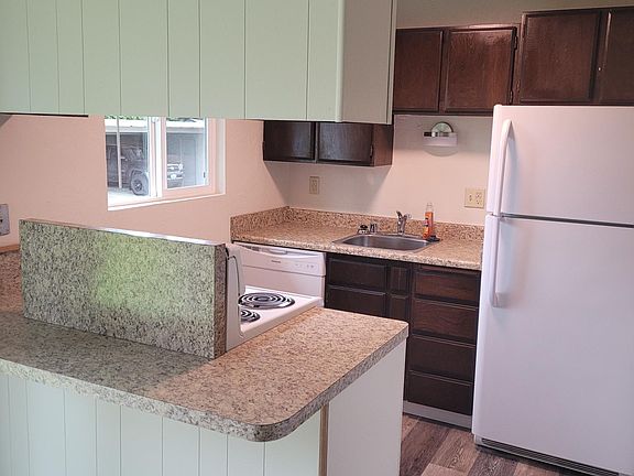2nd image of 4425 23rd Ave SE #B