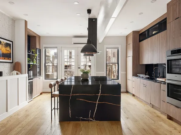 1259 Jefferson Ave #Ths, Brooklyn, NY 11221