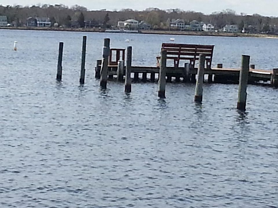 1st image of 11 River Dr