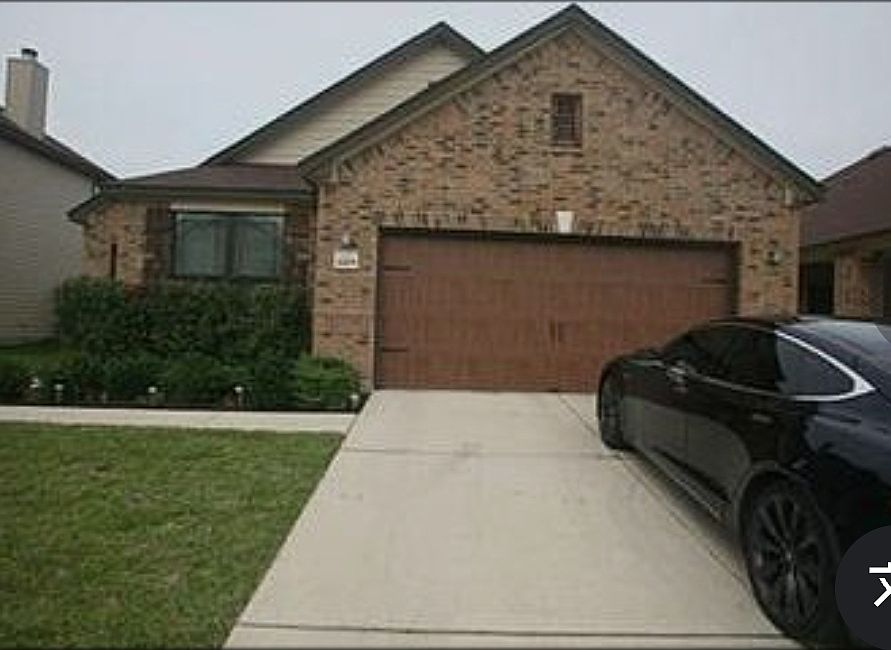 1st image of 14409 Lake Victor Dr
