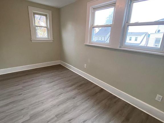 2nd image of 48 Hopkins Pl Floor 2