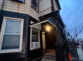 760 E 18th St FLOOR 2, Paterson, NJ 07501