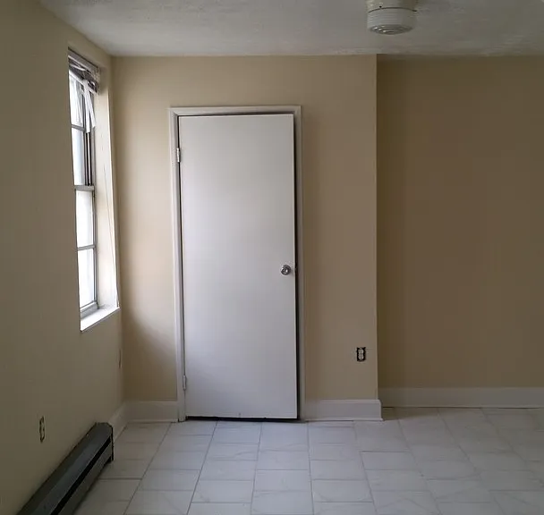 1605 Broadway St — Photo 2