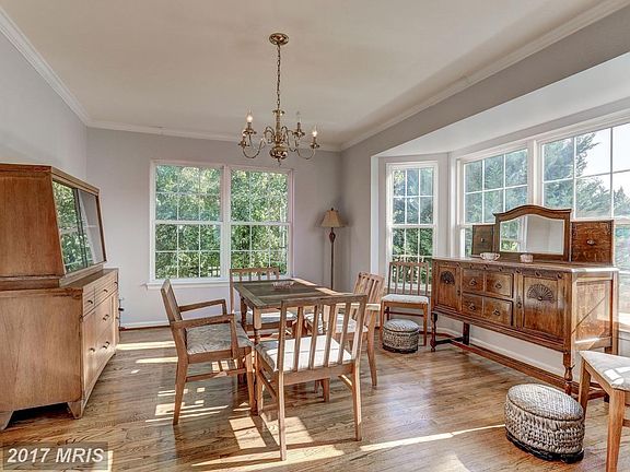 Sunny and Bright Dining Room!