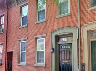 242 W Philadelphia St, York, PA 17401