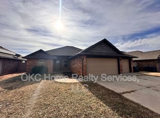 2412 SE 92nd Ter, Moore, OK 73160